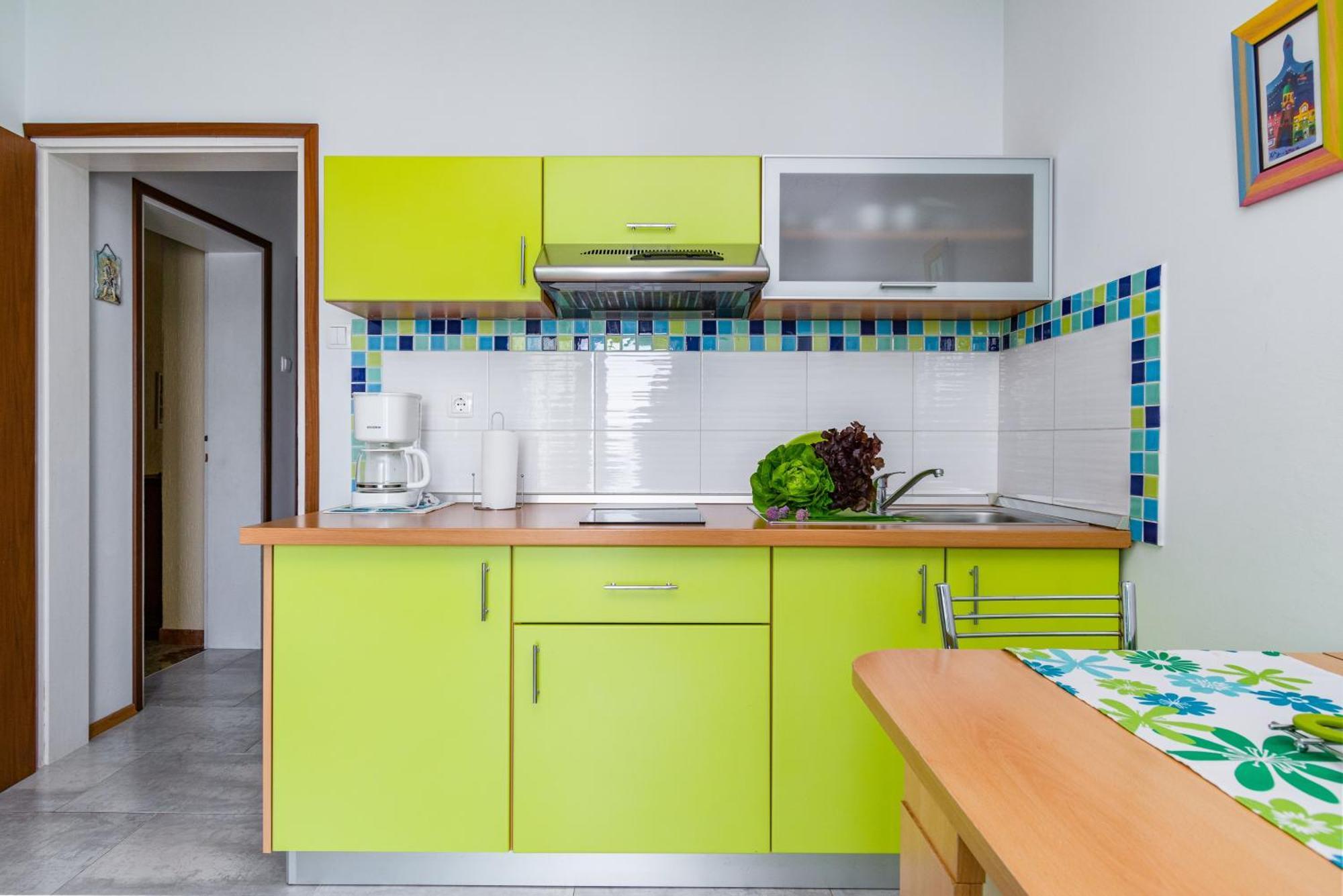 Apartments By The Sea Medveja, Opatija - 7720 ロヴラン エクステリア 写真